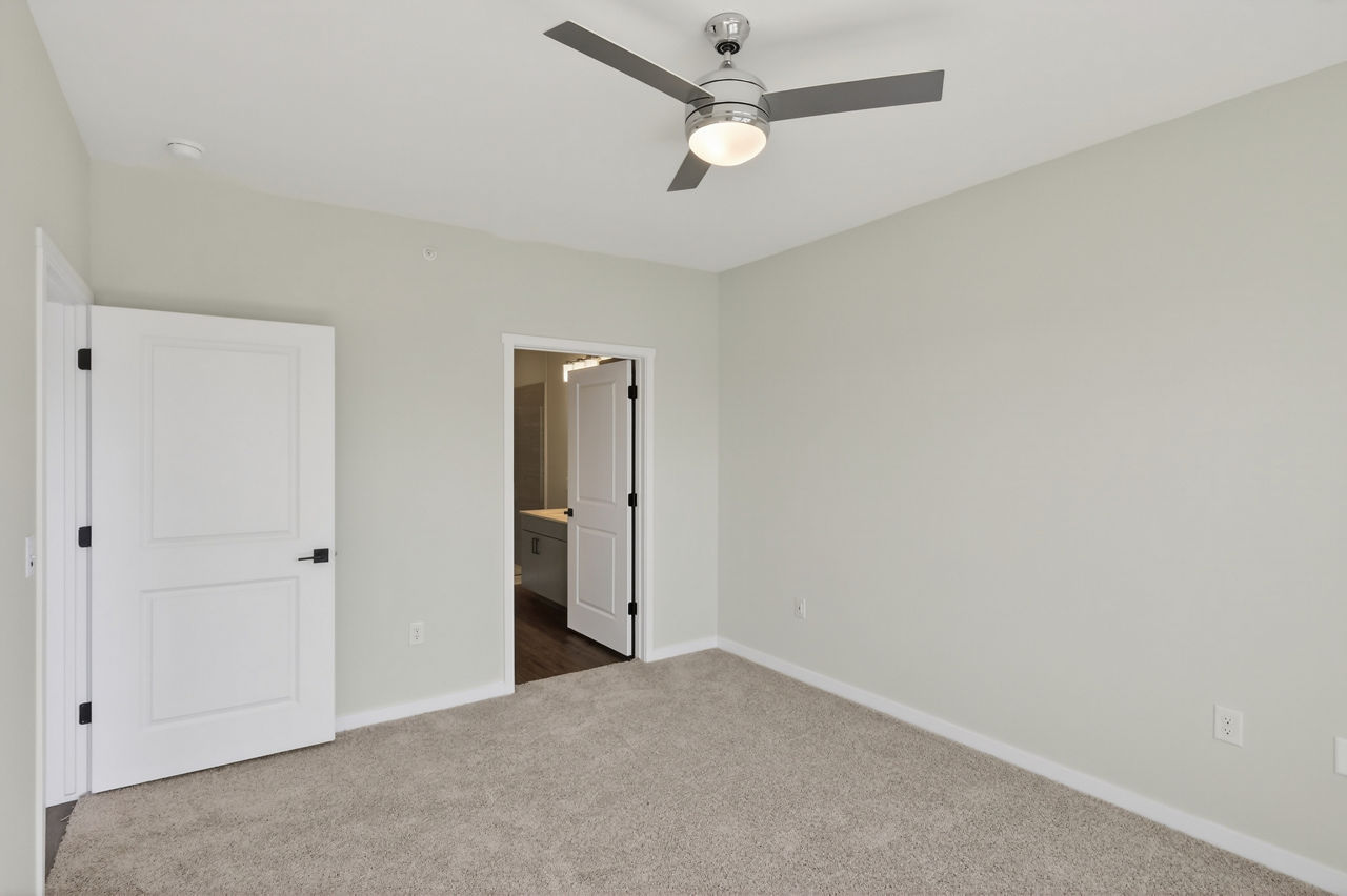 Grant Row Lofts - Thornton, CO - bedroom