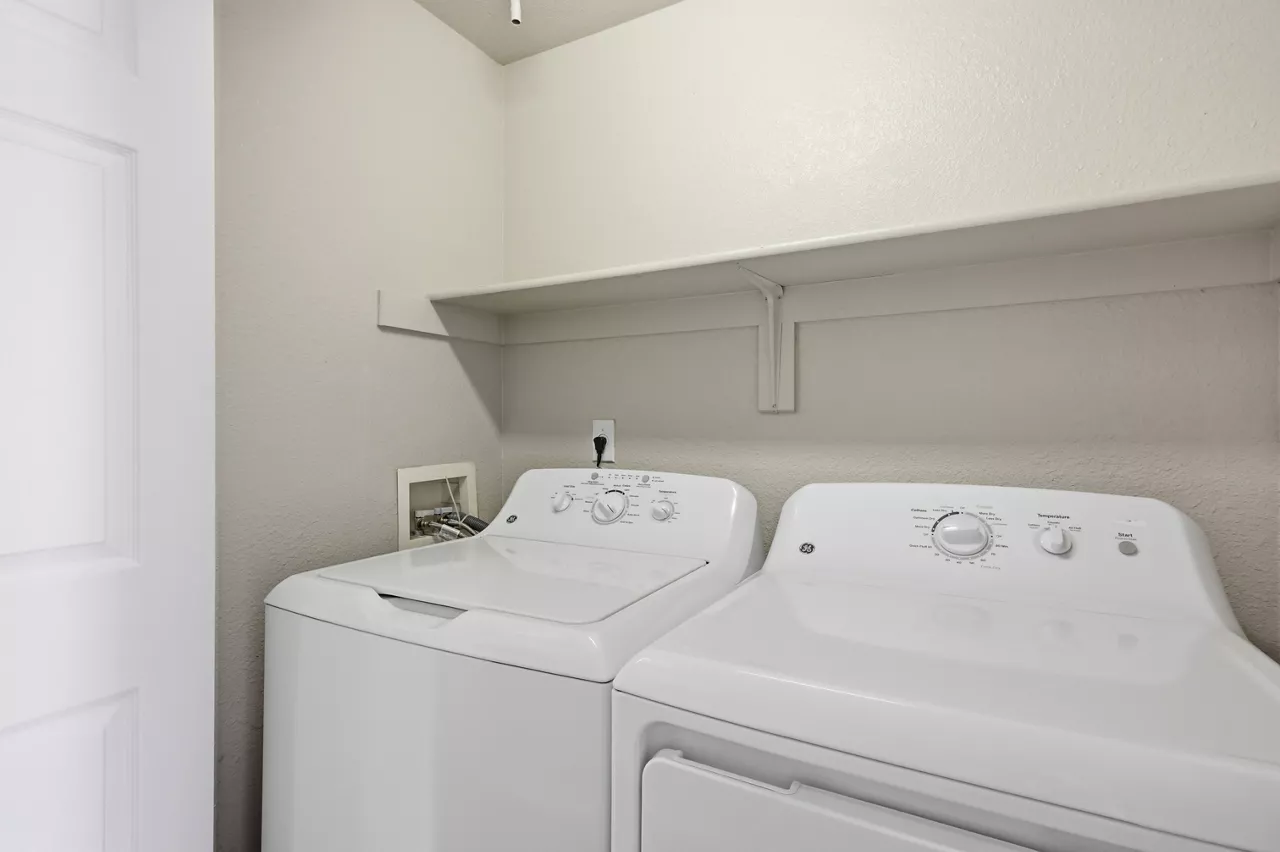 Grove at Cherry Creek Park - Centennial, CO - laundry