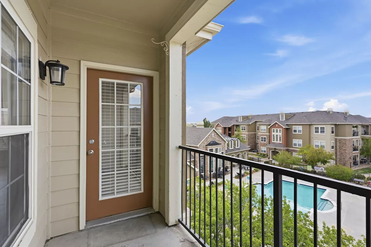 Grove at Cherry Creek Park - Centennial, CO - balcony