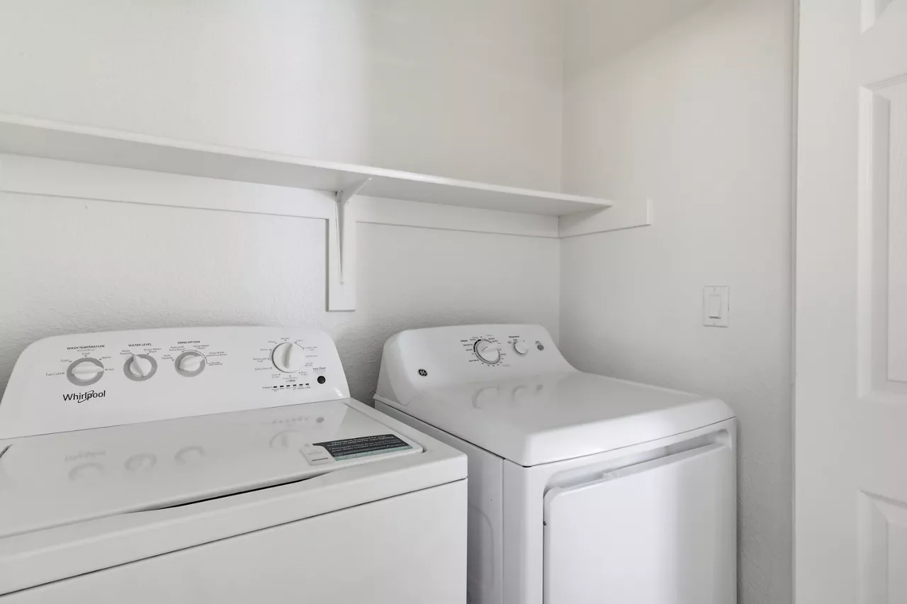 Grove at Cherry Creek Park - Centennial, CO - laundry