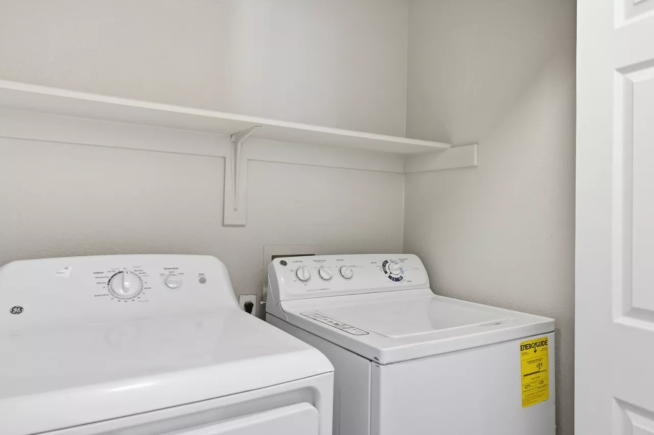 Grove at Cherry Creek Park - Centennial, CO - laundry