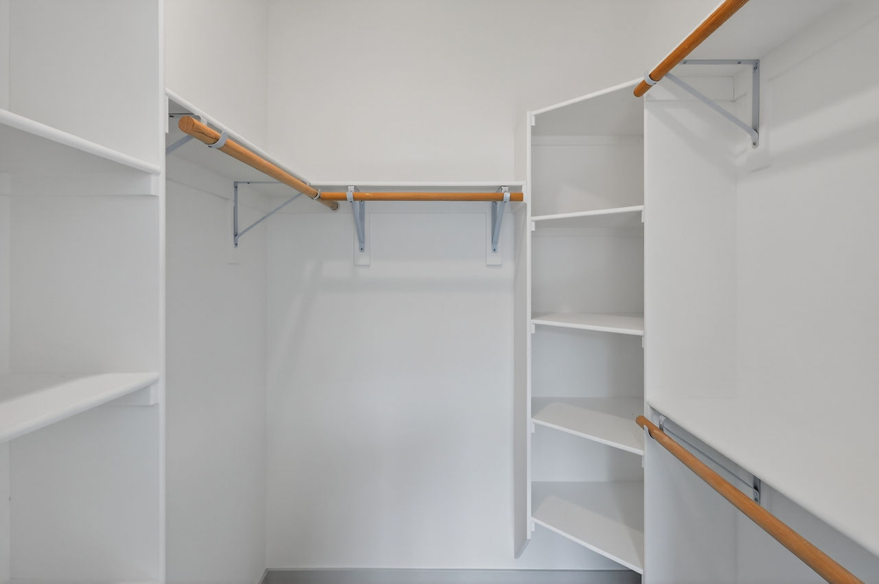 Lofts at Highlands - Longmont, CO - closet