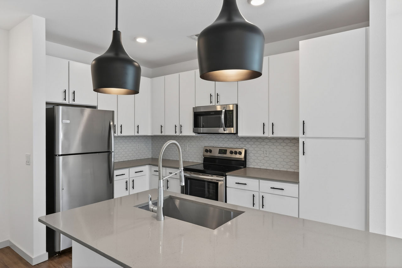 Lofts at Highlands - Longmont, CO - Kitchen