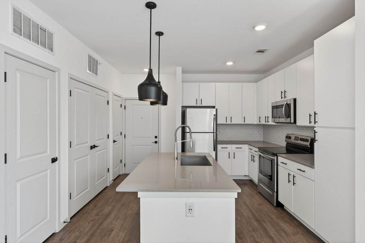 Lofts at Highlands - Longmont, CO - Kitchen