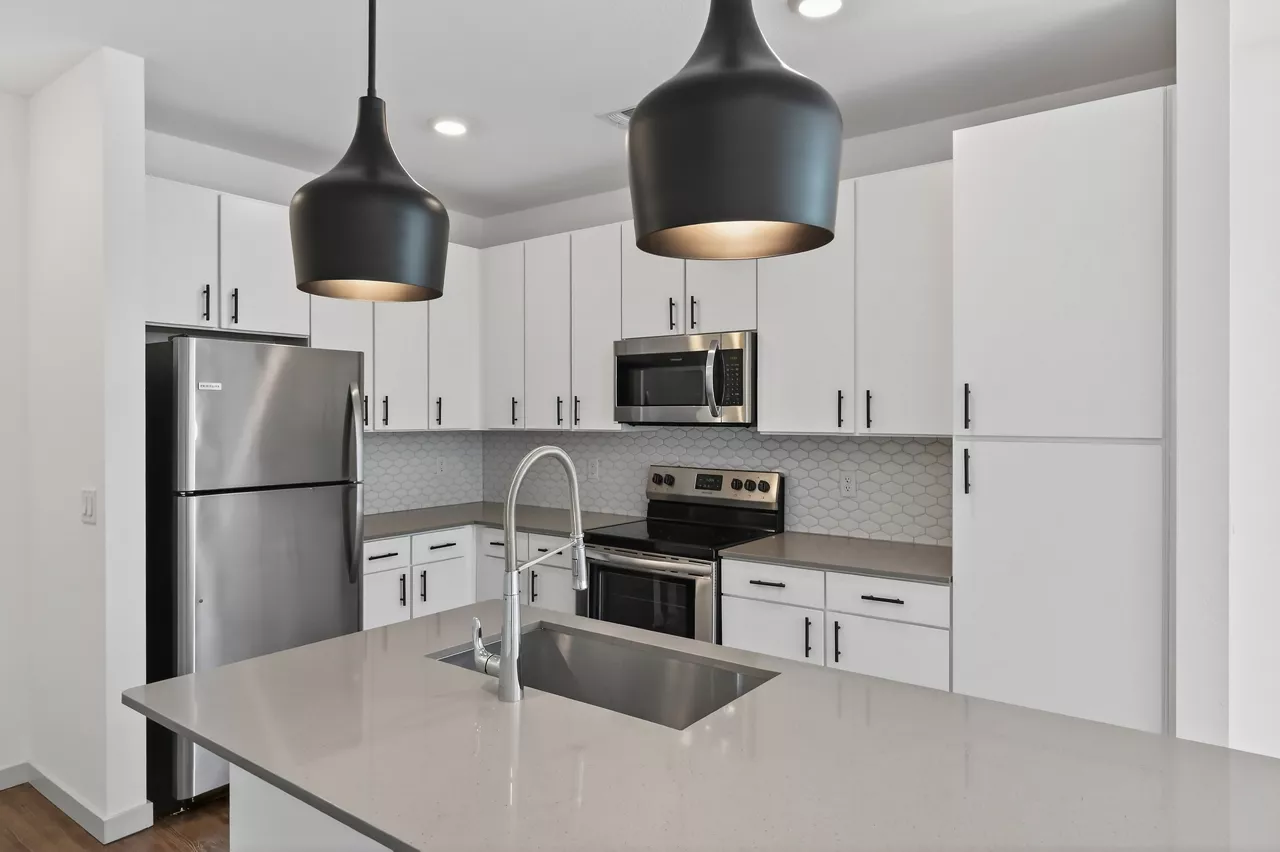 Lofts at Highlands - Longmont, CO - Kitchen