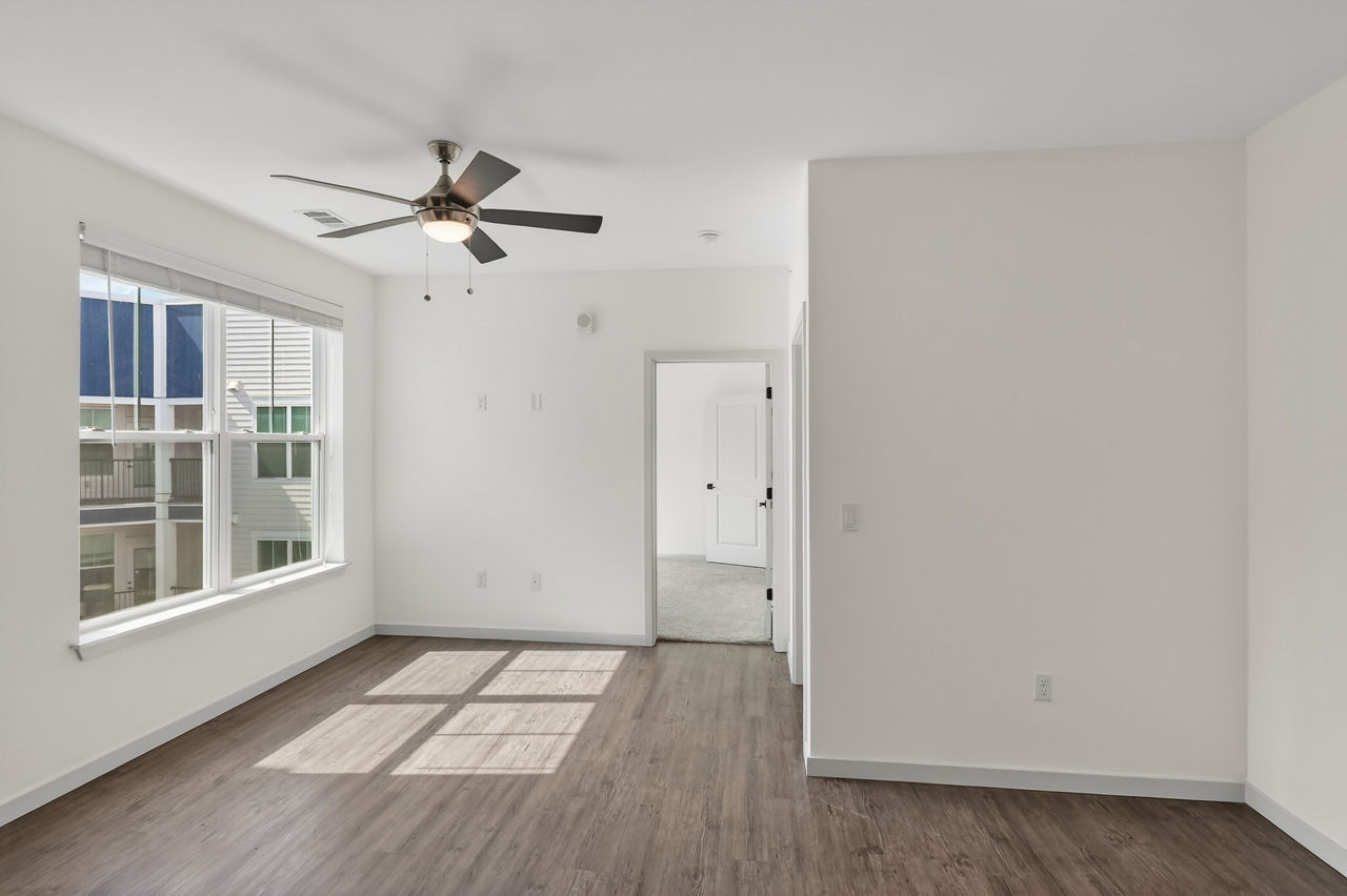 Lofts at Highlands - Longmont, CO - living room