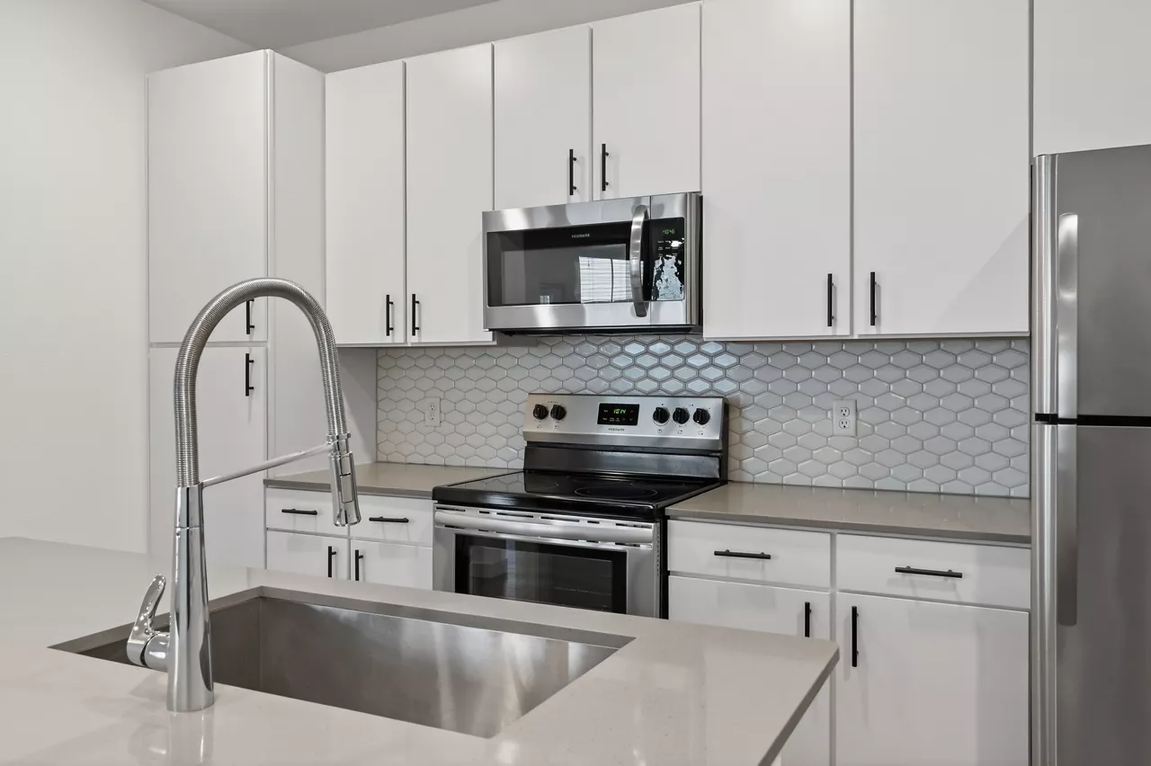 Lofts at Highlands - Longmont, CO - Kitchen