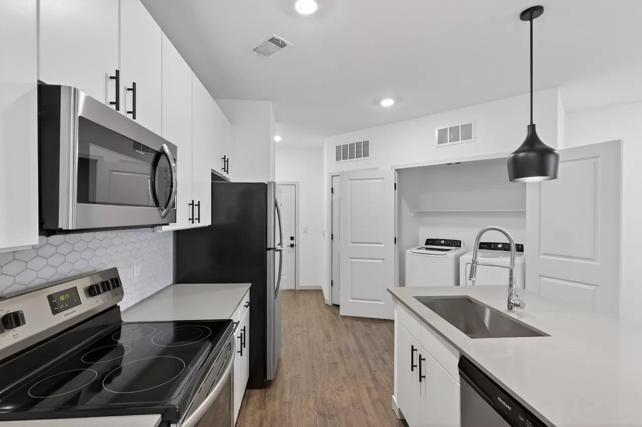 Lofts at Highlands - Longmont, CO - Kitchen