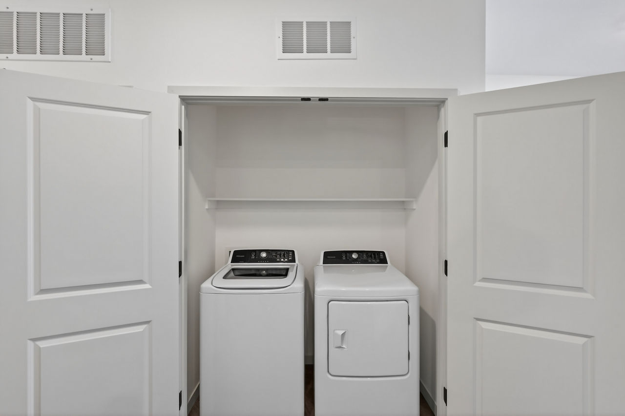 Lofts at Highlands - Longmont, CO - laundry