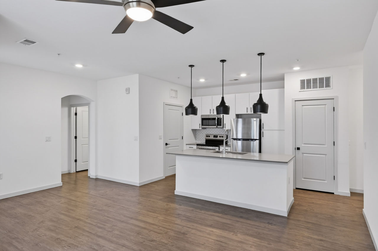 Lofts at Highlands - Longmont, CO - living room