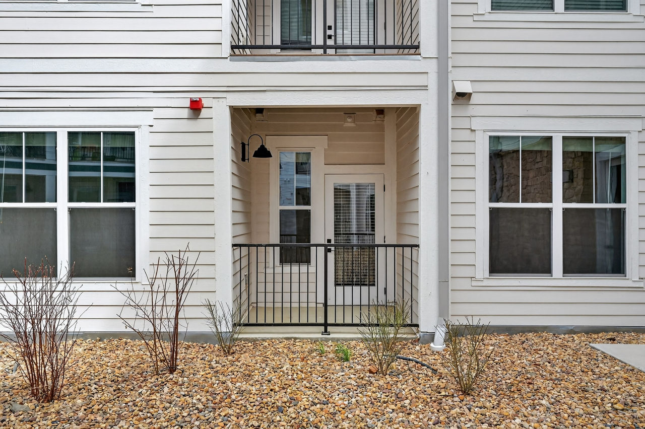 Lofts at Highlands - Longmont, CO - patio