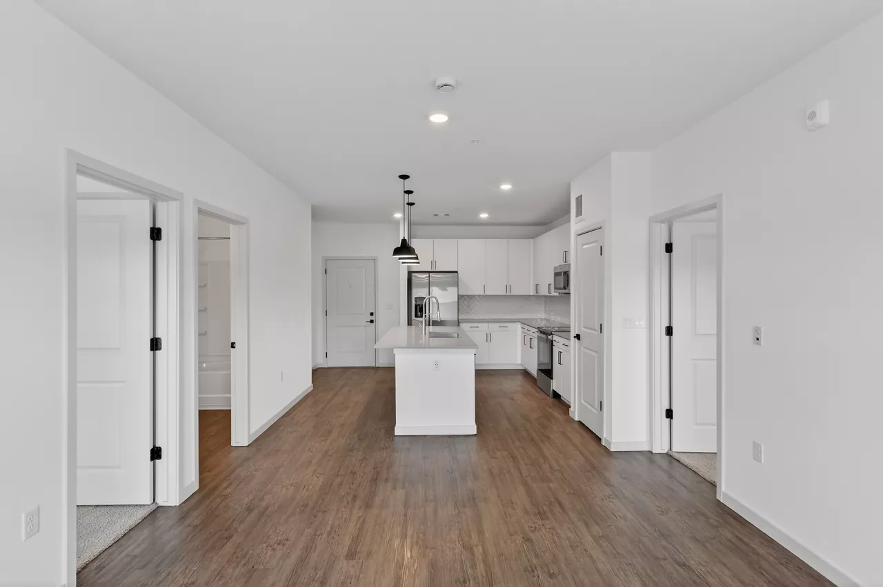 Pine and Parker - Parker, CO - living room