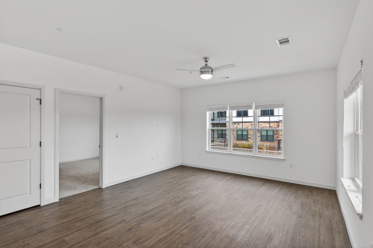 Pine and Parker - Parker, CO - living room