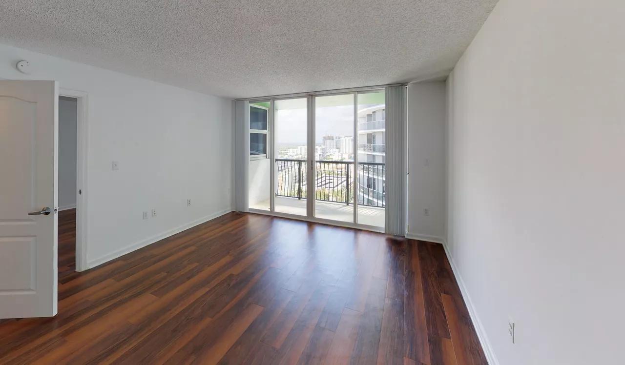 Bay Parc - Miami, FL - Living Room