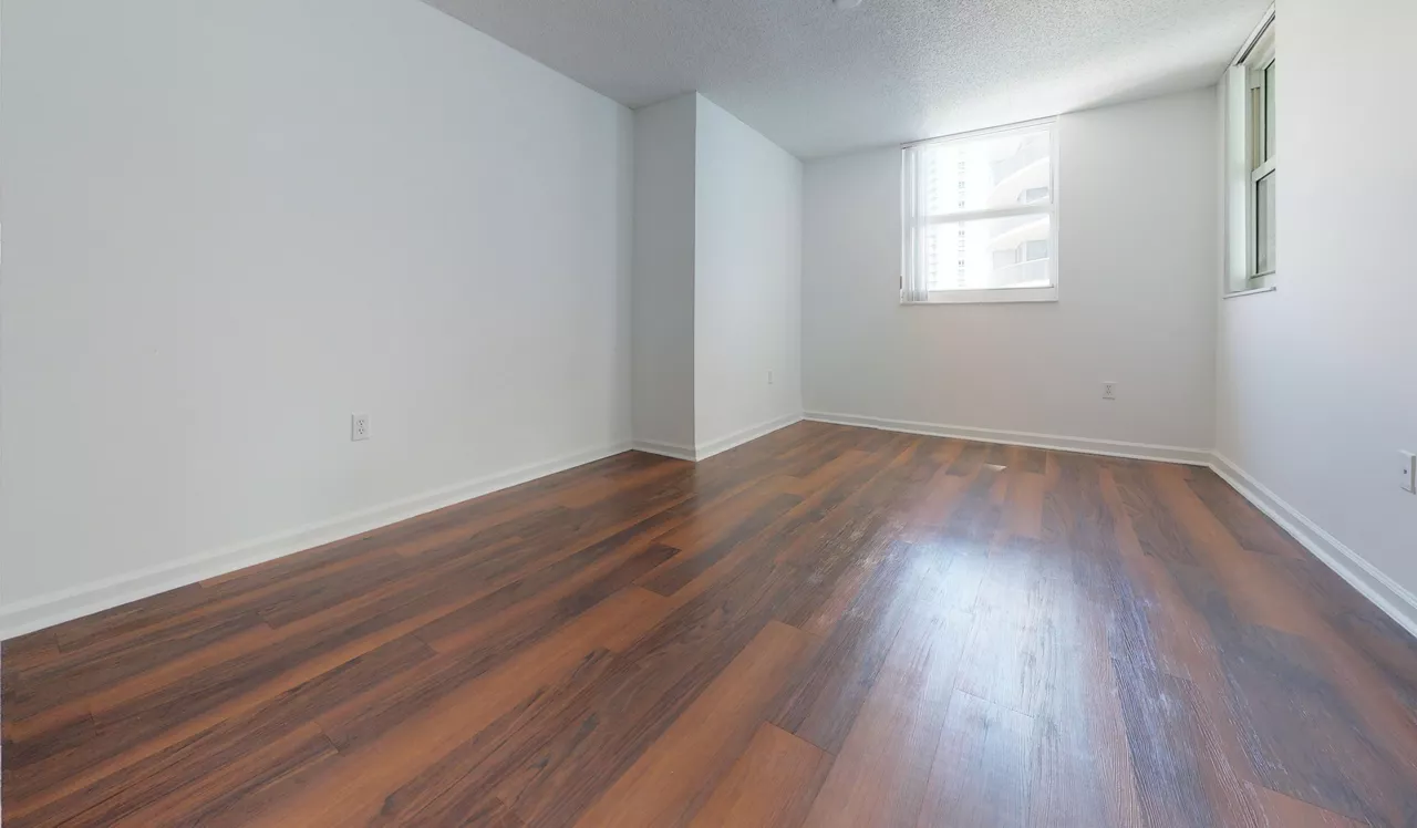 Bay Parc - Miami, FL - Bedroom