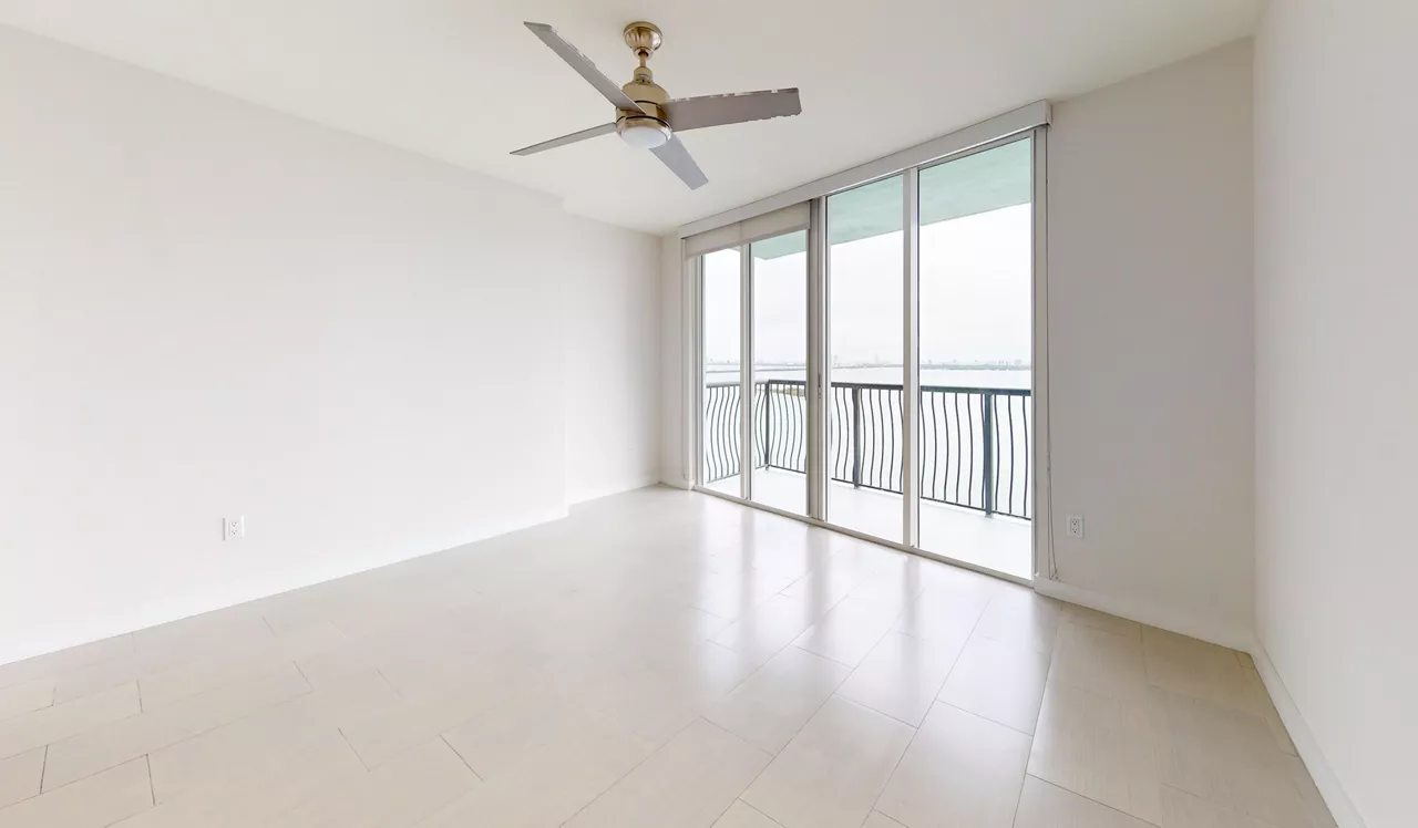 Bay Parc - Miami, FL - Bedroom