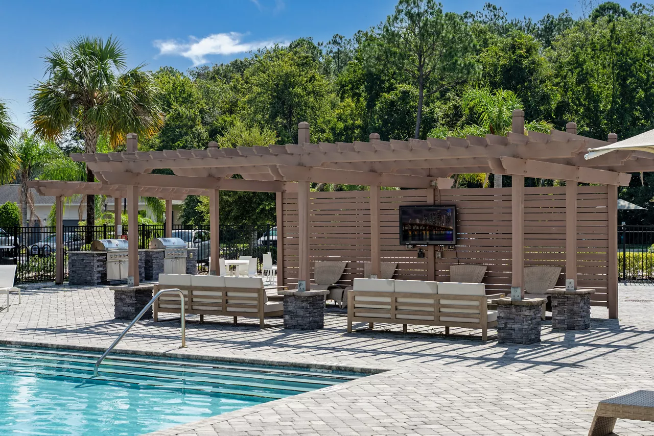 Cue Apartments in Jacksonville, FL - Cabana