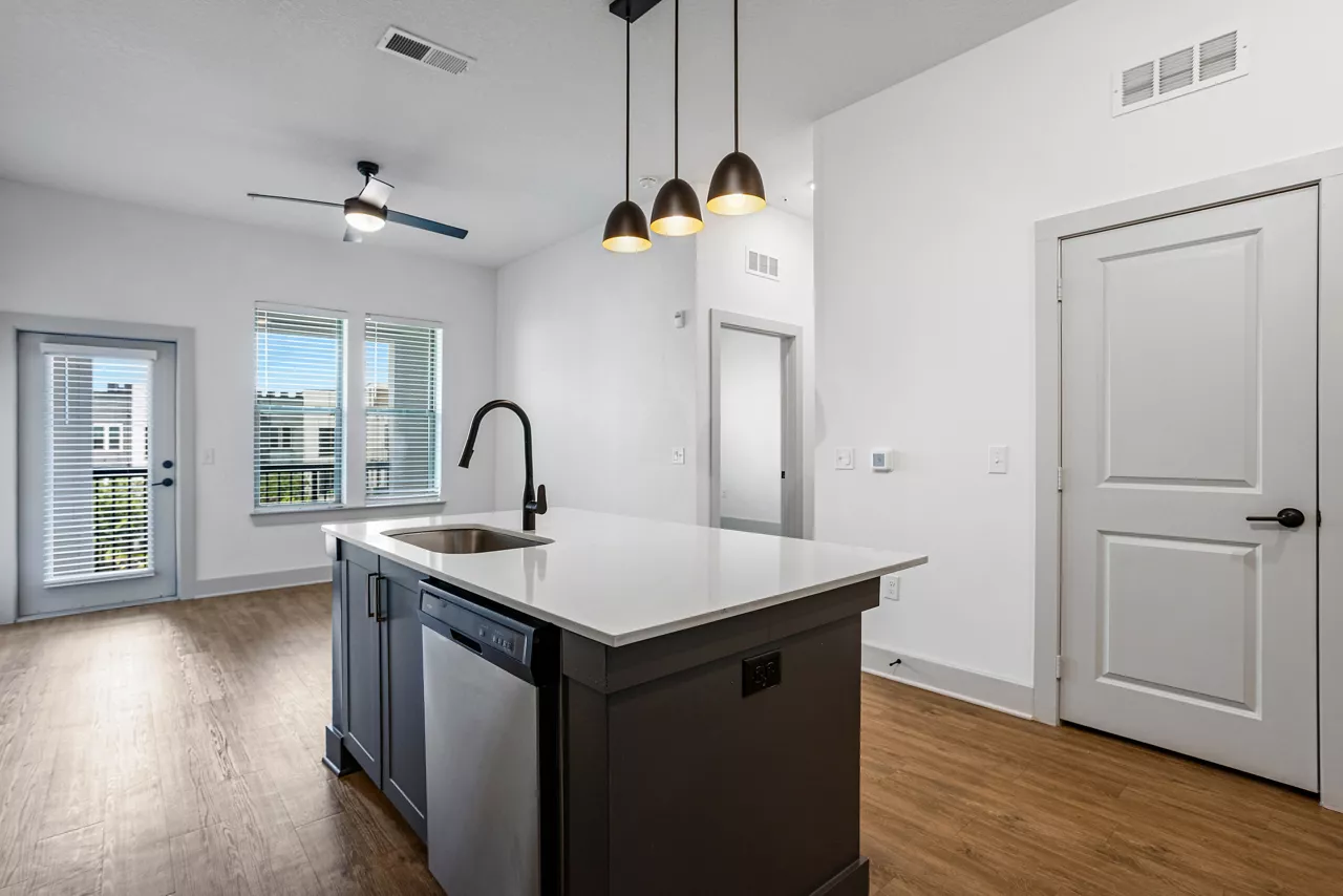 The Menlo - Jacksonville, FL - Kitchen
