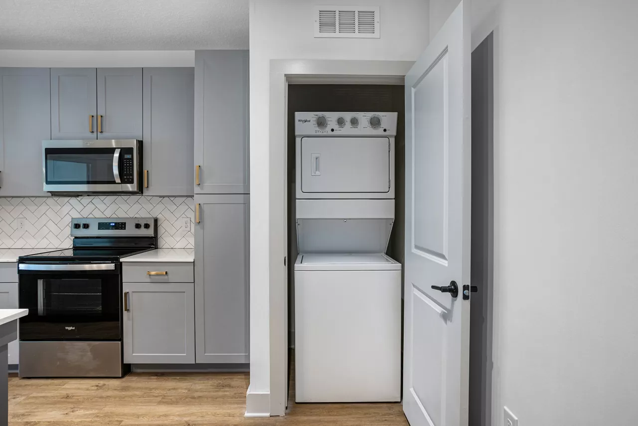 The Menlo - Jacksonville, FL - In-unit Washer and Dryer