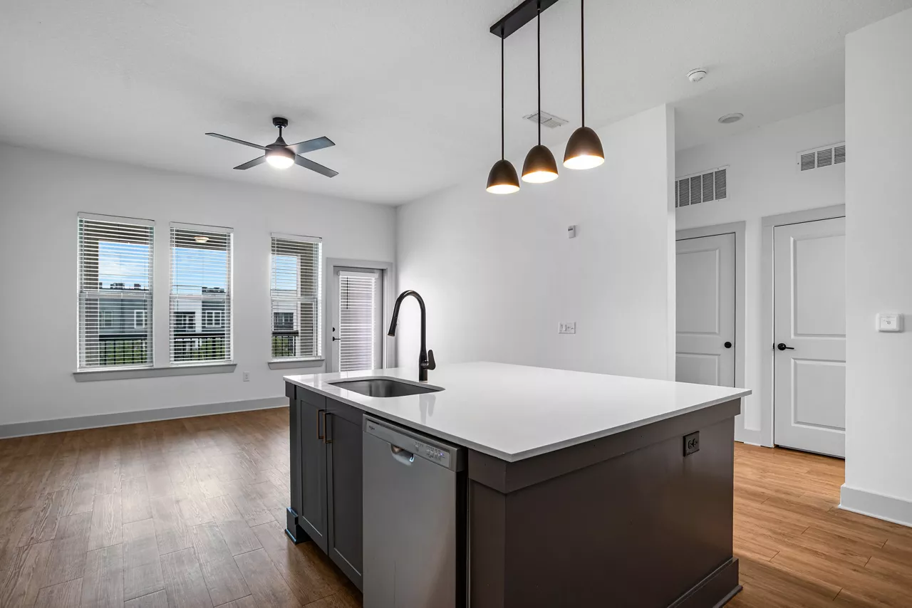 The Menlo - Jacksonville, FL - Kitchen