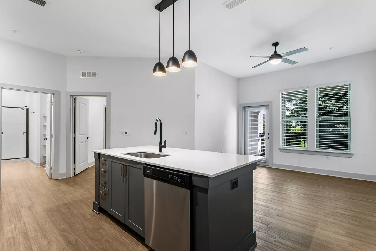 The Menlo - Jacksonville, FL - Kitchen
