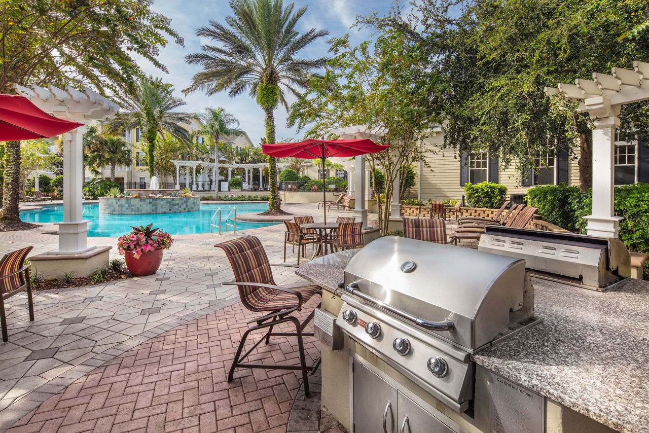 Grill area at Village at Baldwin Park (1 of 2)
