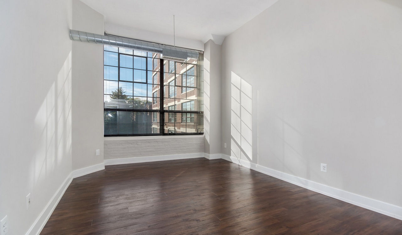 Locust on the Park - Philadelphia, PA - bedroom