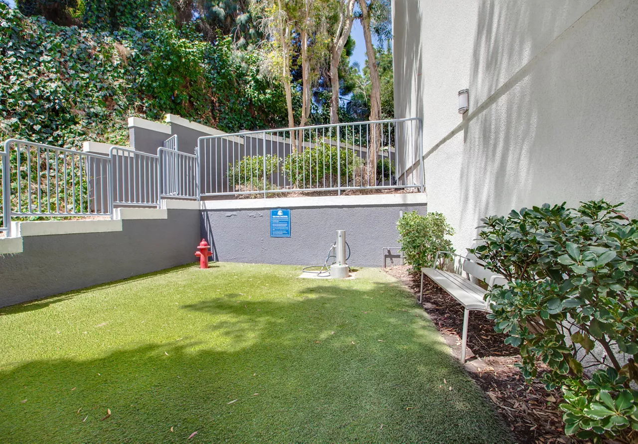 Hillcreste - Los Angeles, CA - dog park