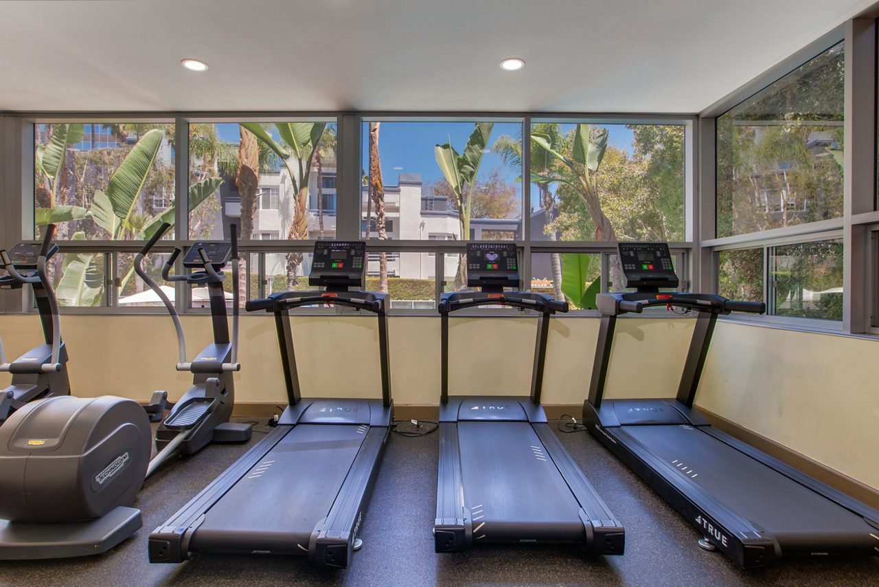 Hillcreste - Los Angeles, CA - gym