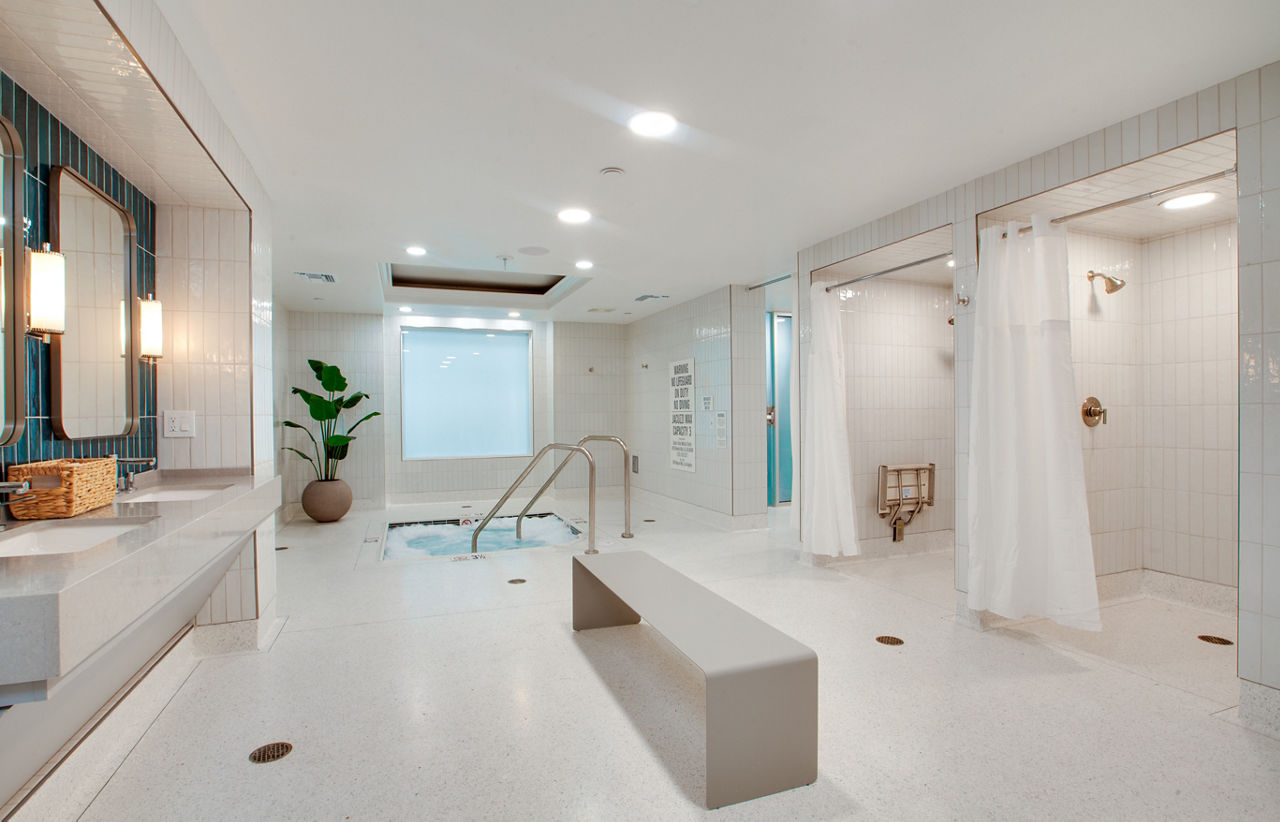 Palazzo East - Los Angeles, CA - Spa