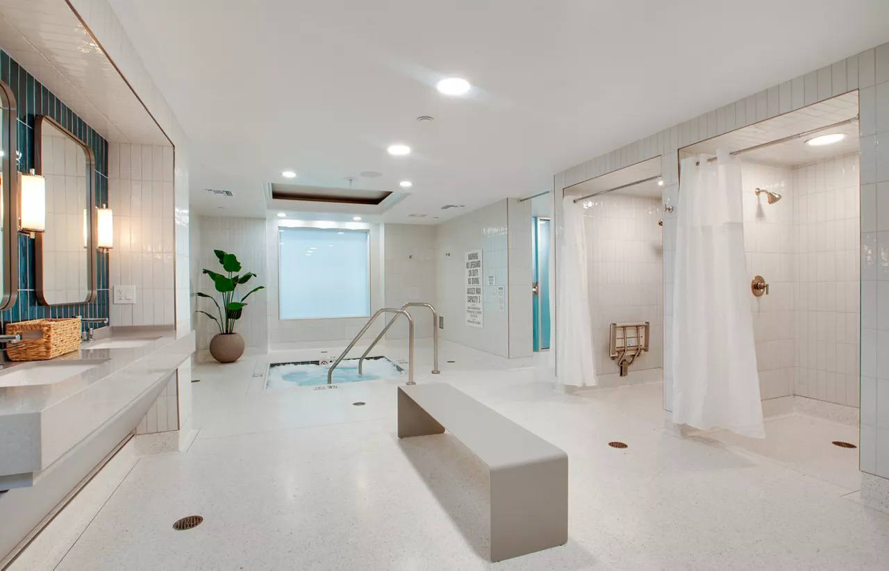 Palazzo East - Los Angeles, CA - Spa