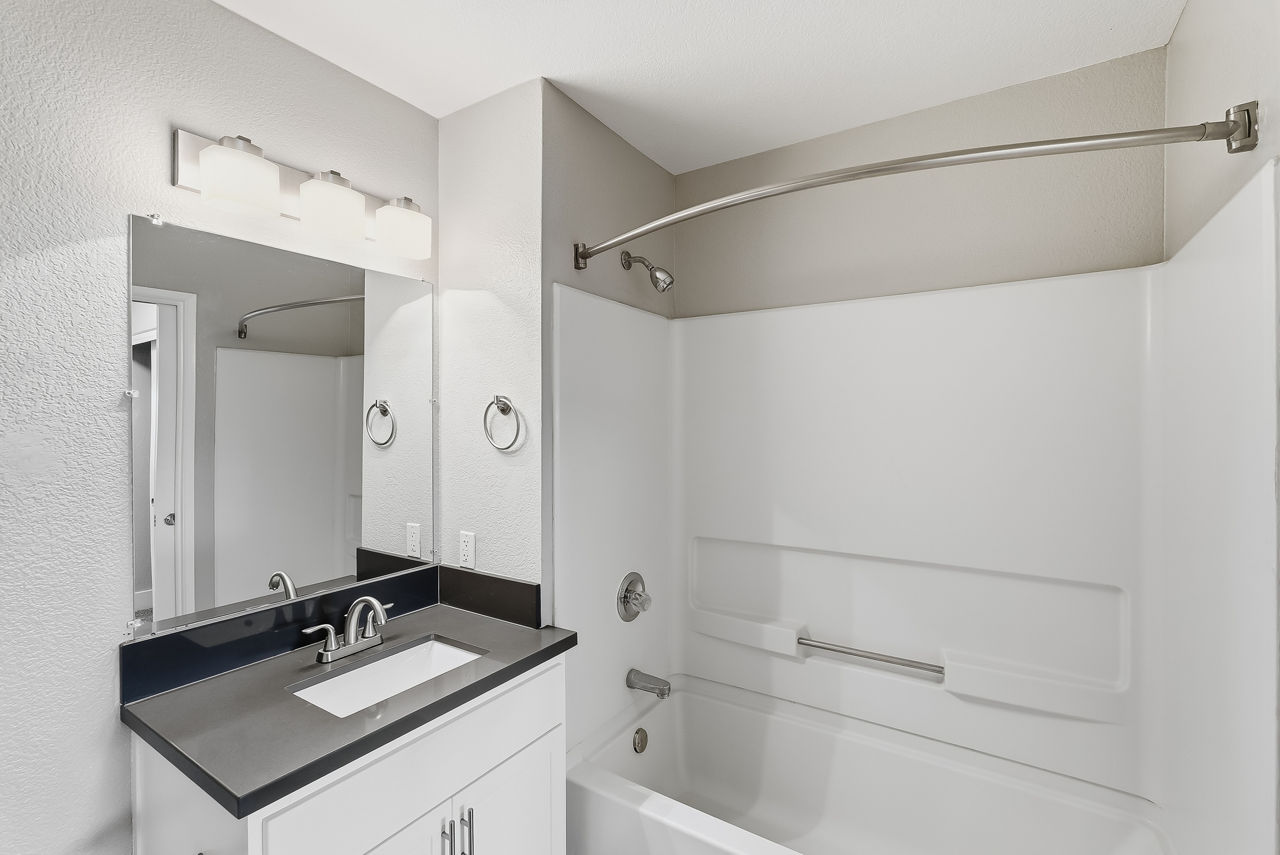 15Fifty5 - Walnut Creek, CA - bathroom