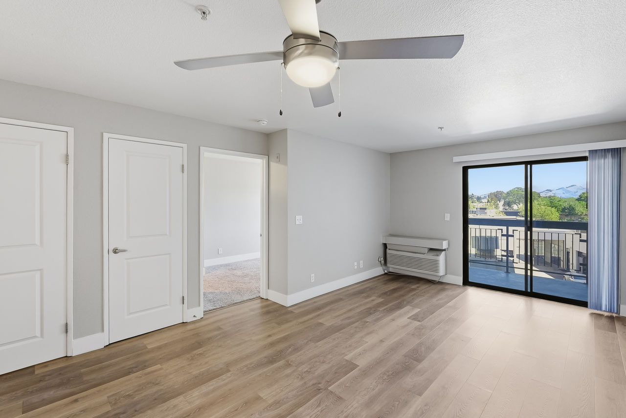 15Fifty5 - Walnut Creek, CA - Living Room