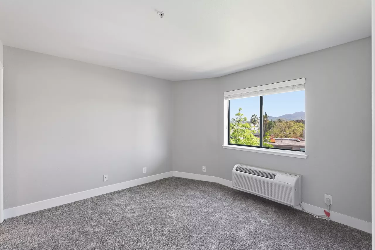 15Fifty5 - Walnut Creek, CA - bedroom