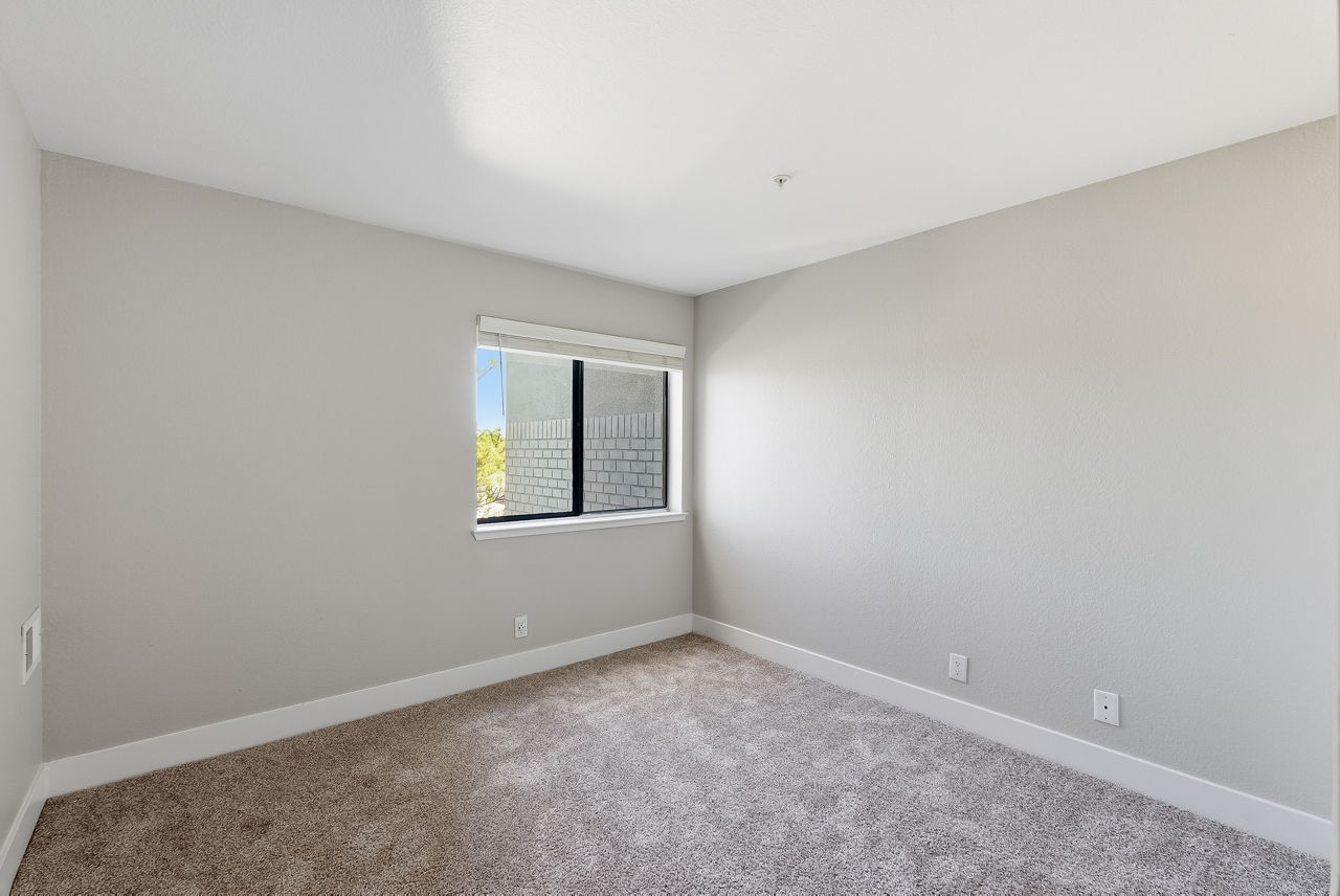 15Fifty5 - Walnut Creek, CA - bedroom