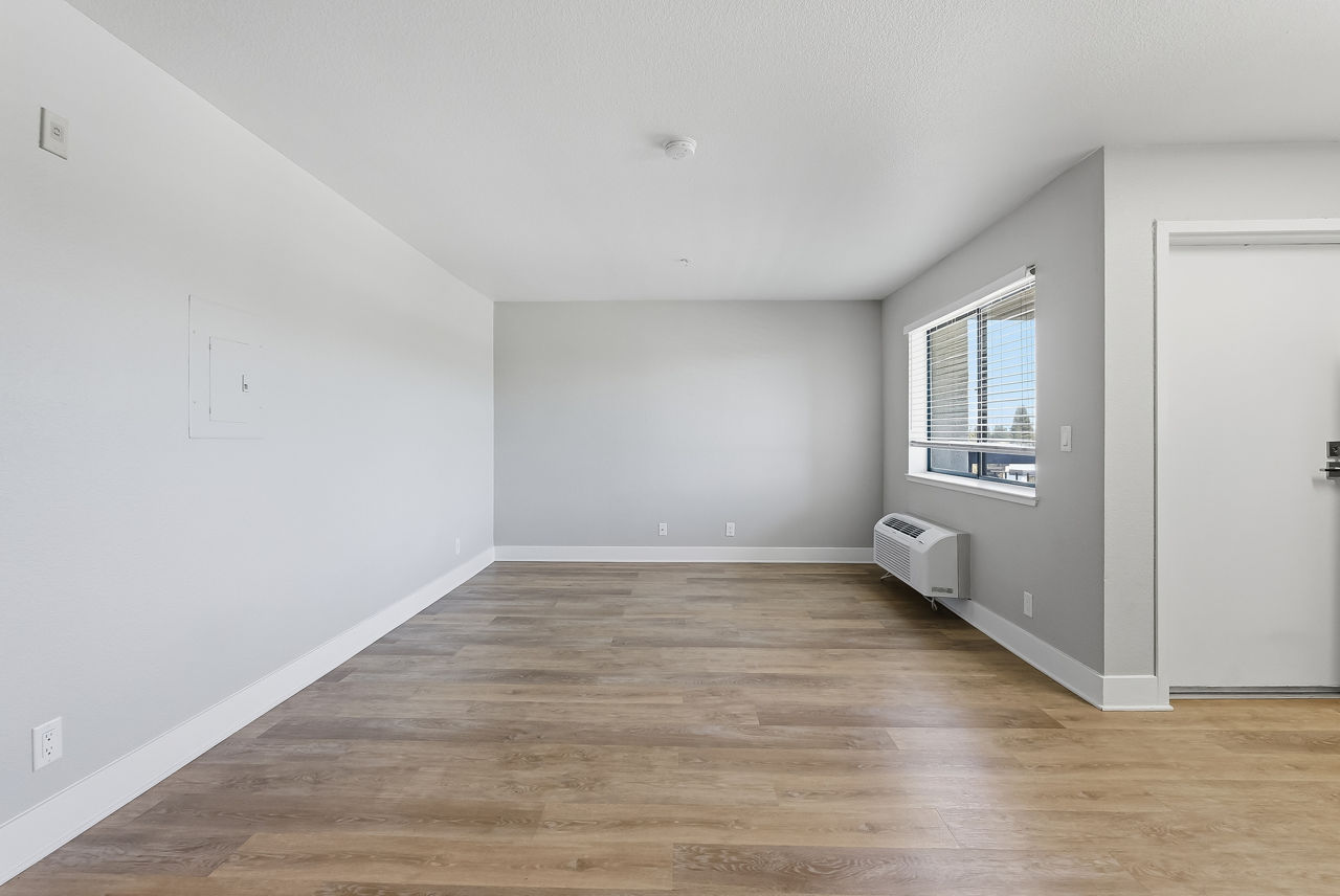 15Fifty5 - Walnut Creek, CA - living area