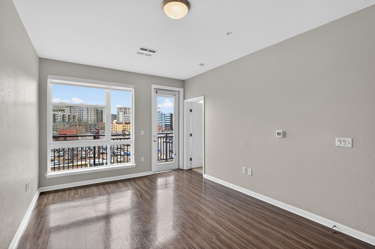 20th Street Station - Denver, CO - living room