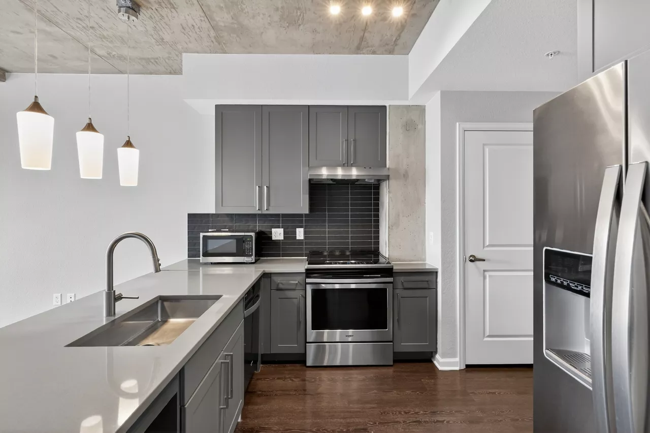 20th Street Station - Denver, CO - kitchen