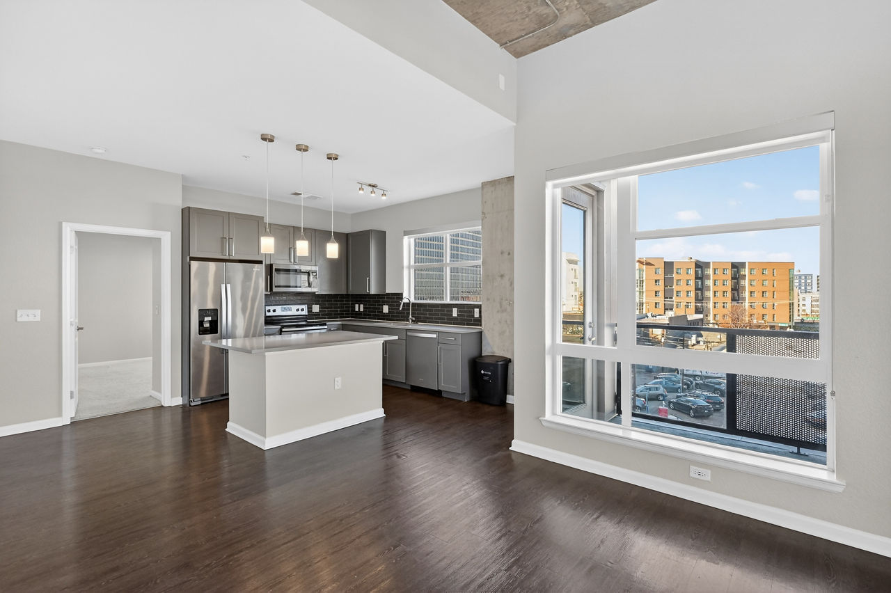 20th Street Station - Denver, CO - Living Room