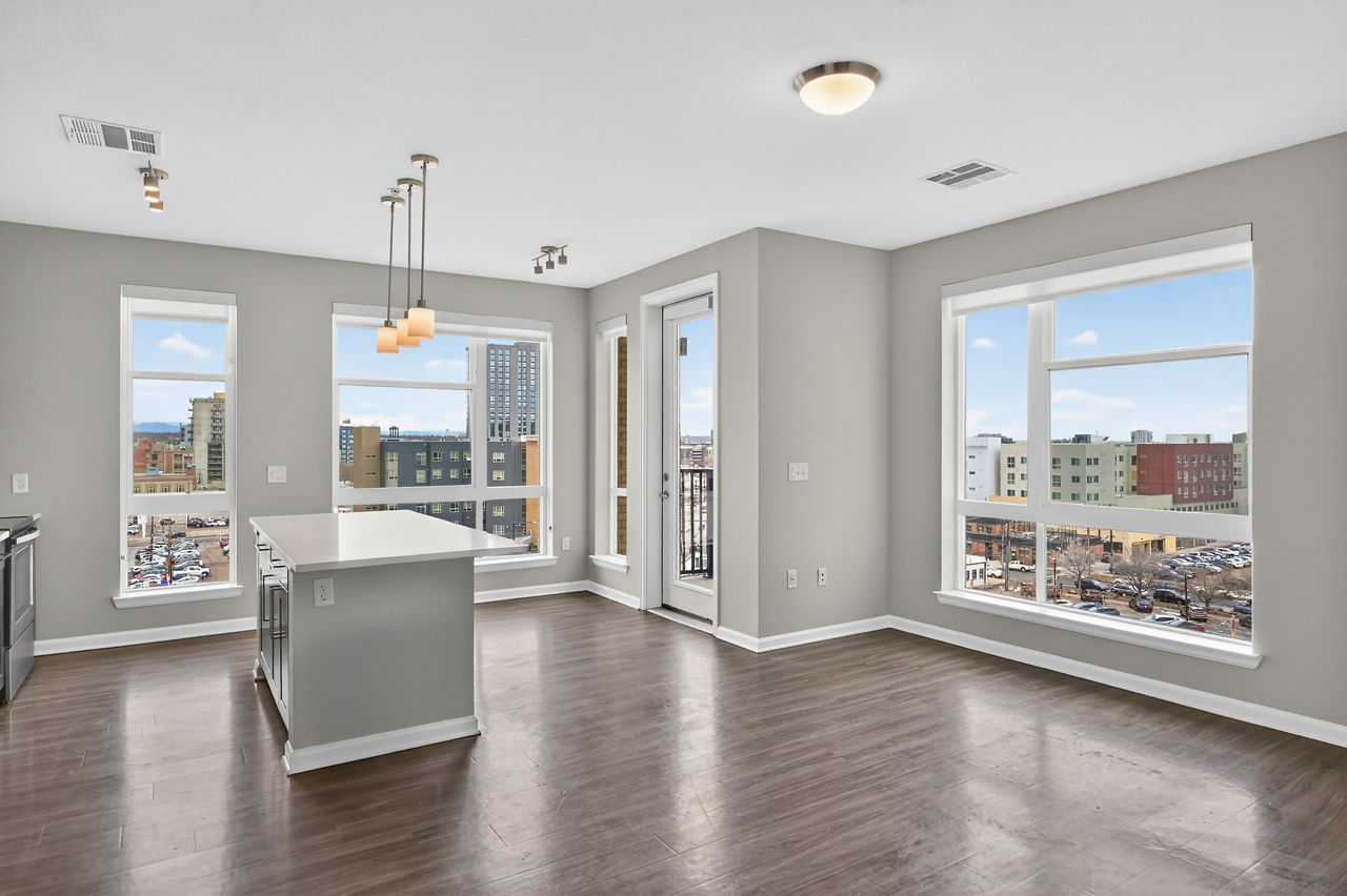 20th Street Station - Denver, CO - Living Room