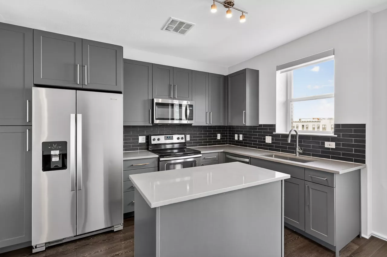 20th Street Station - Denver, CO - kitchen