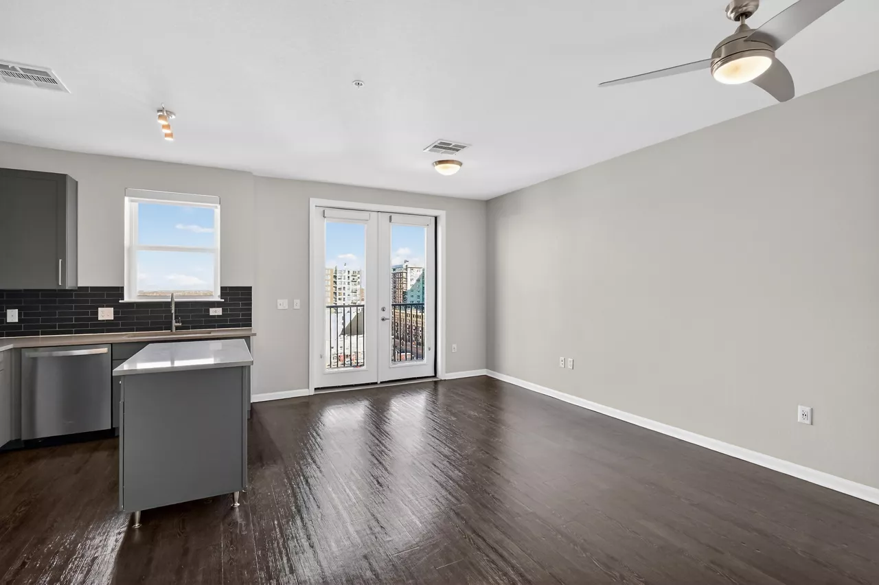 20th Street Station - Denver, CO - living room