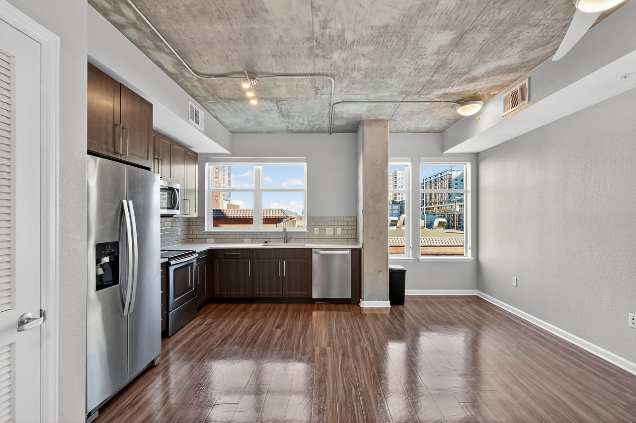 20th Street Station - Denver, CO - Living Room