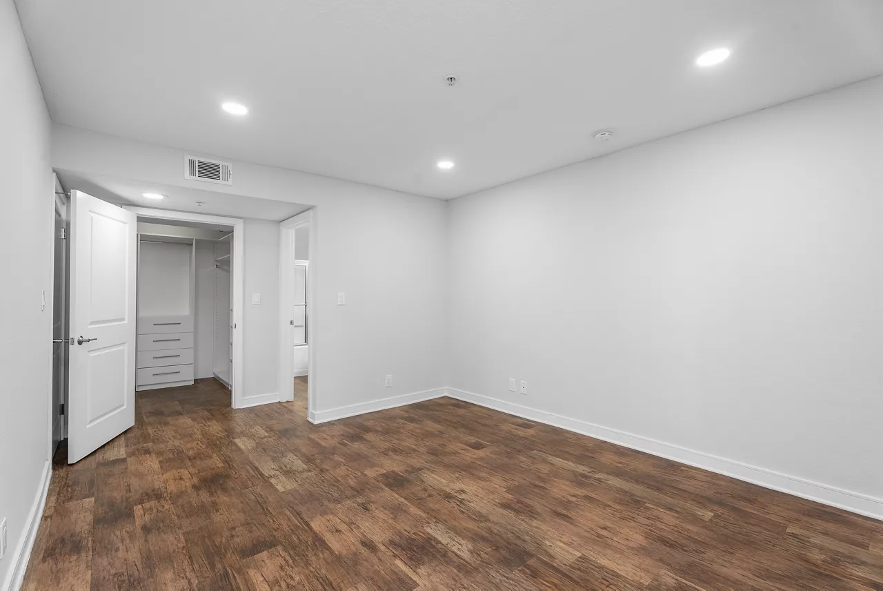 3400 Avenue of the Arts - Costa Mesa, CA - bedroom