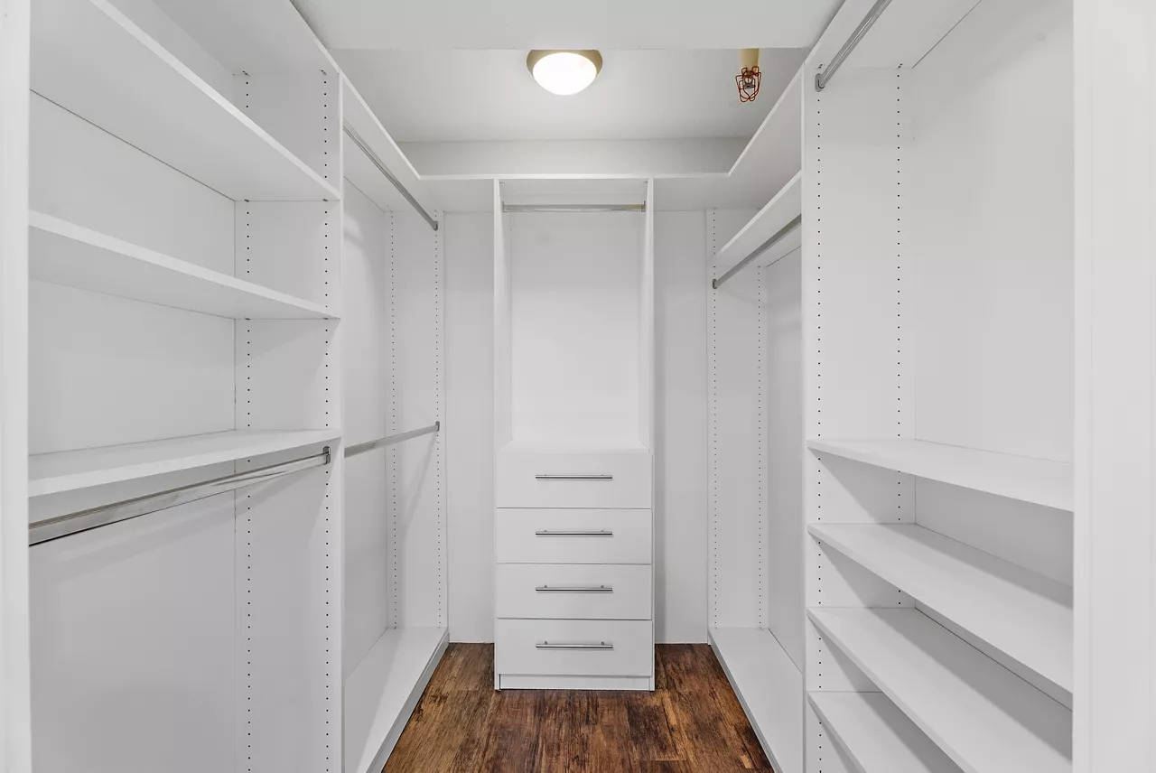 3400 Avenue of the Arts - Costa Mesa, CA - Closet