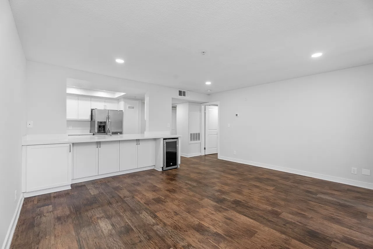 3400 Avenue of the Arts - Costa Mesa, CA - living room