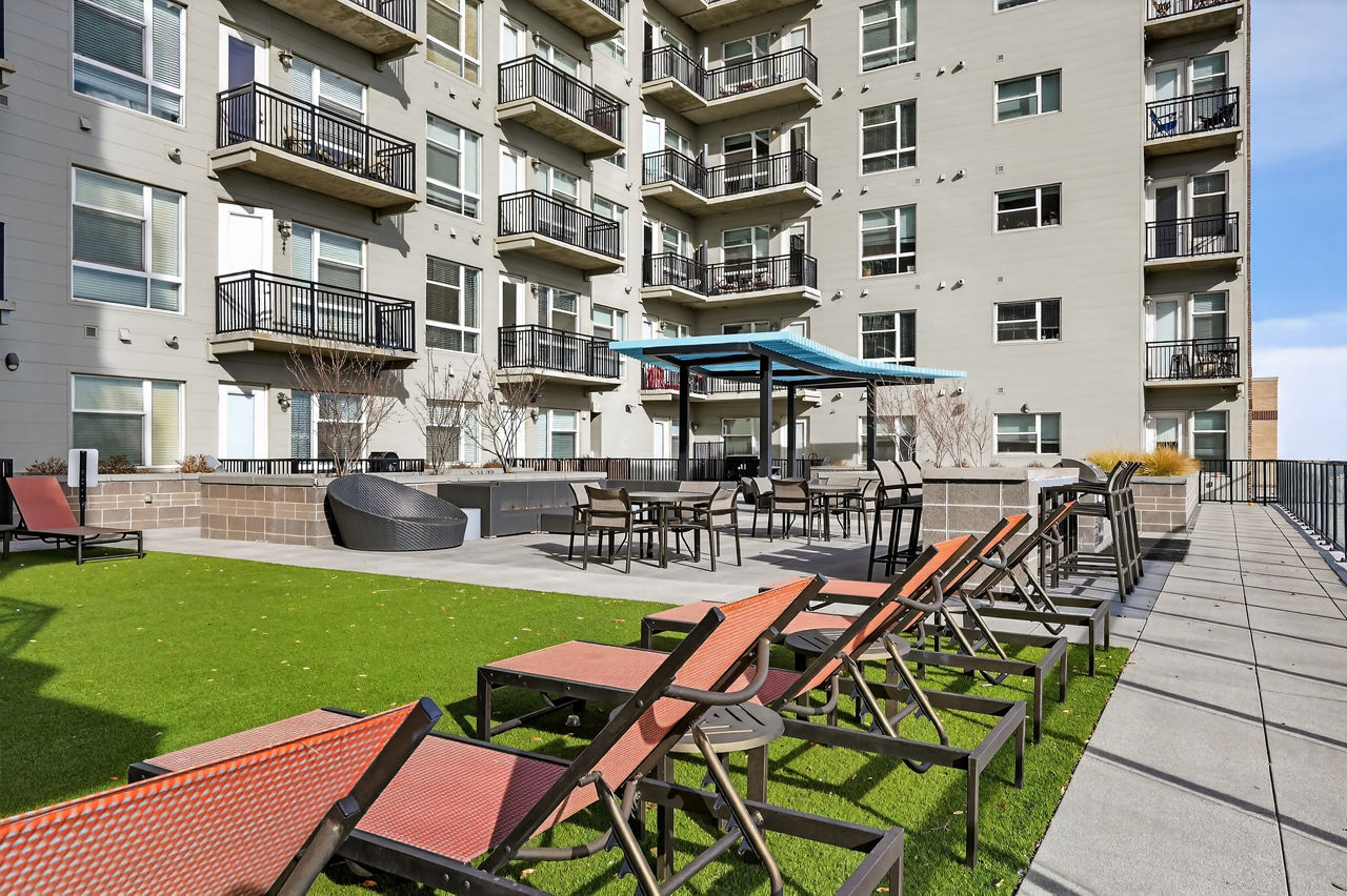 Arapahoe Square - Denver, CO - rooftop