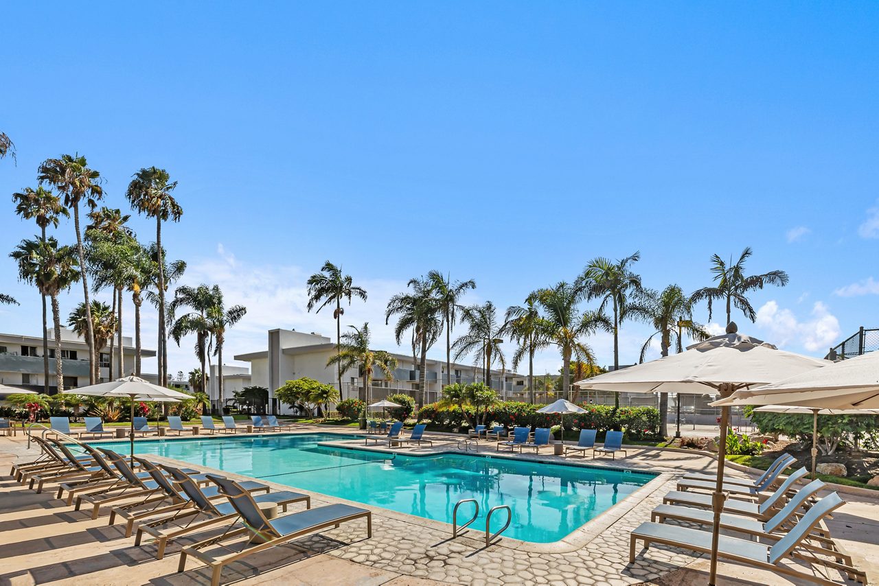 Bay Apartments - San Diego - Pool