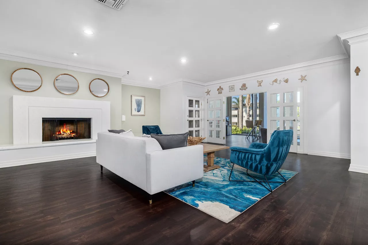 Bay Apartments - San Diego - Clubhouse