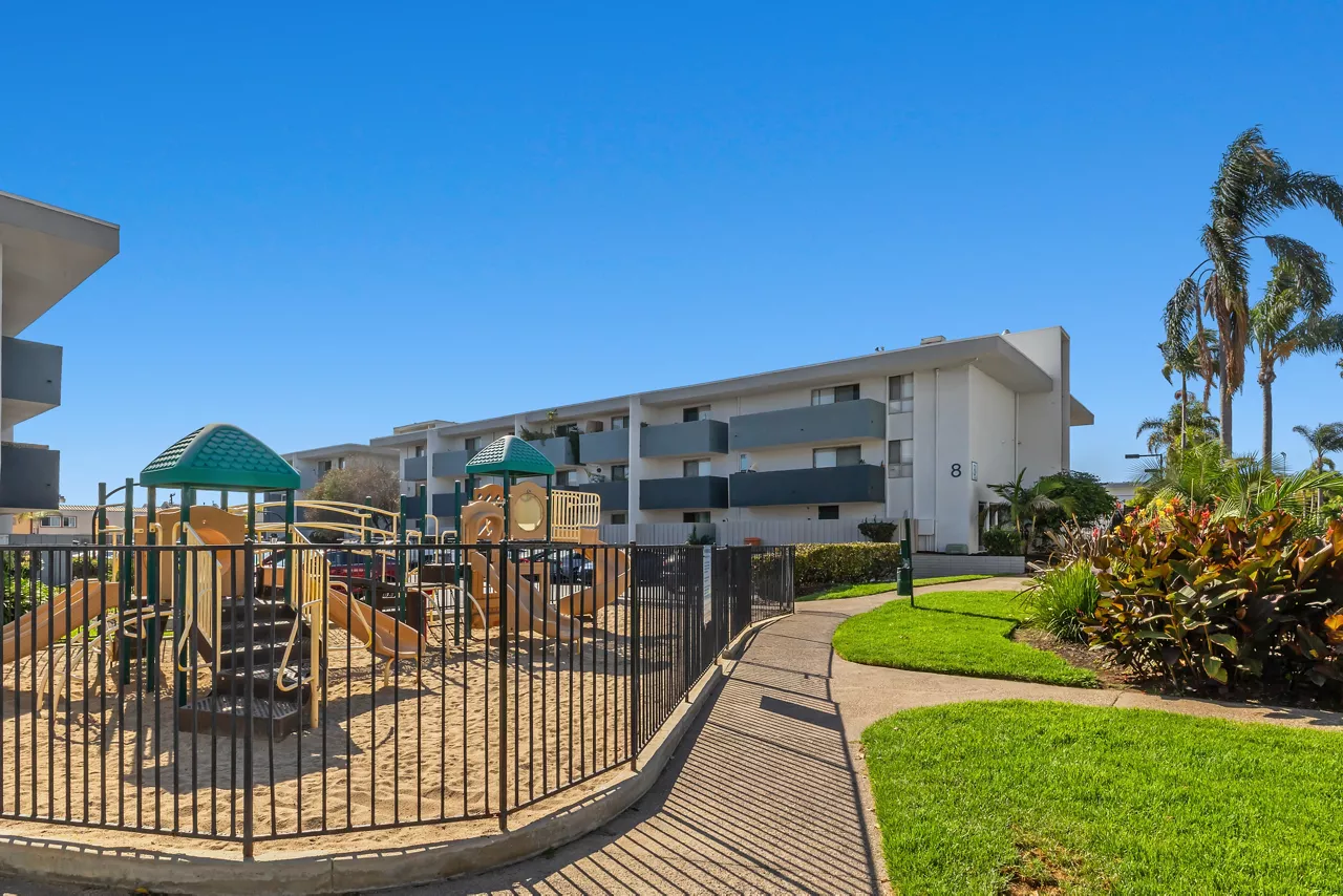Bay Apartments - San Diego - Playground